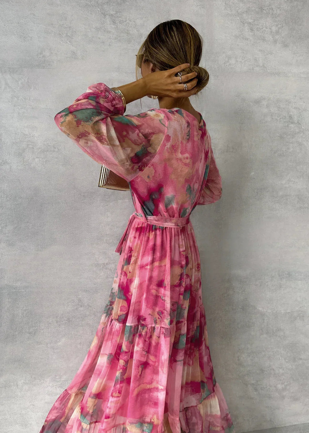 Fallon - Maxi wikkeljurk van chiffon met kleurrijke print