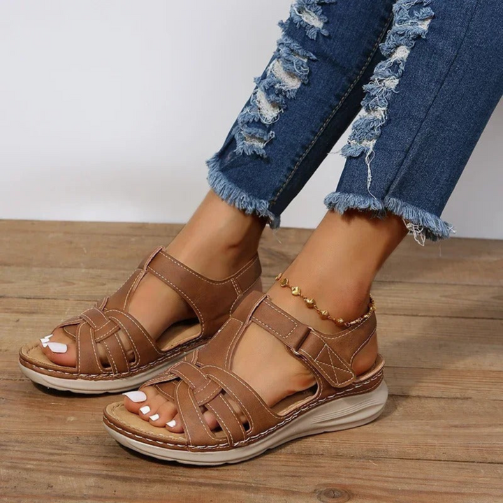 Comfortabele Dames Sandalen Met Klittenband En Open Model