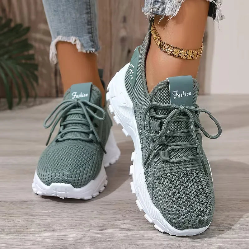 Lage sneaker met mesh bovenkant