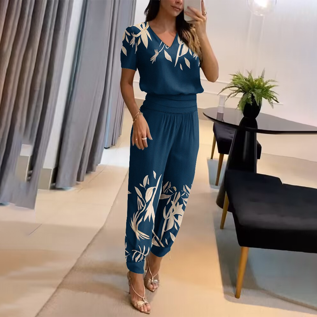 Elegante Tweedelige Set Met V Hals Top En Broek