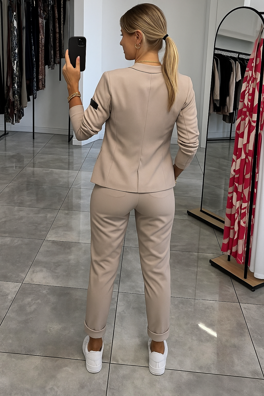 Comfortabele Vrouwen Set met Blazer en Slim Fit Broek