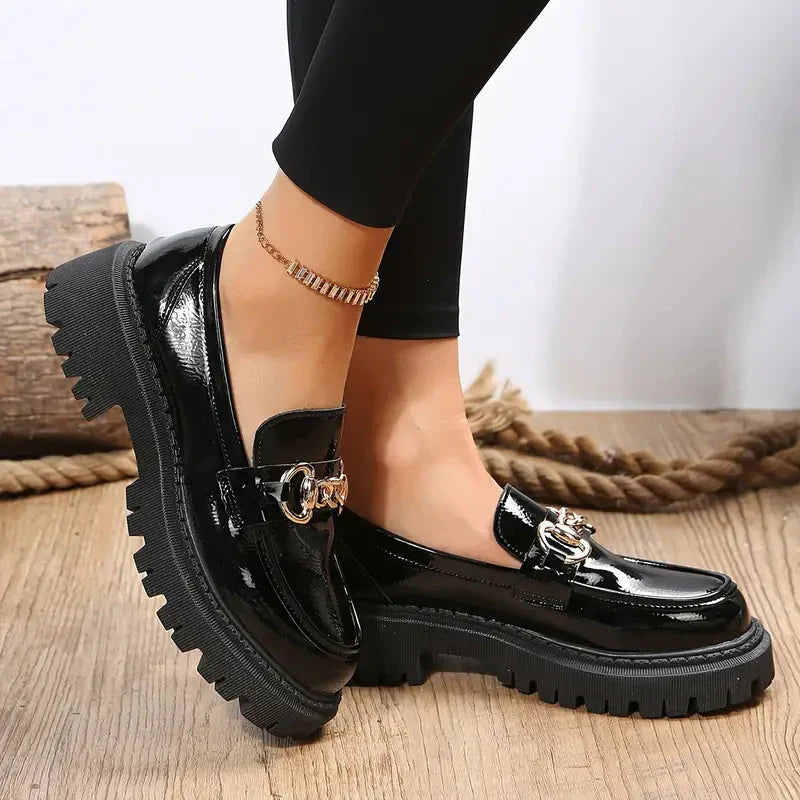 Dames Loafers Met Chunky Zool En Kettingdetail Comfort