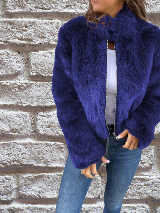 Fluffy jas met hoge kraag en ritssluiting