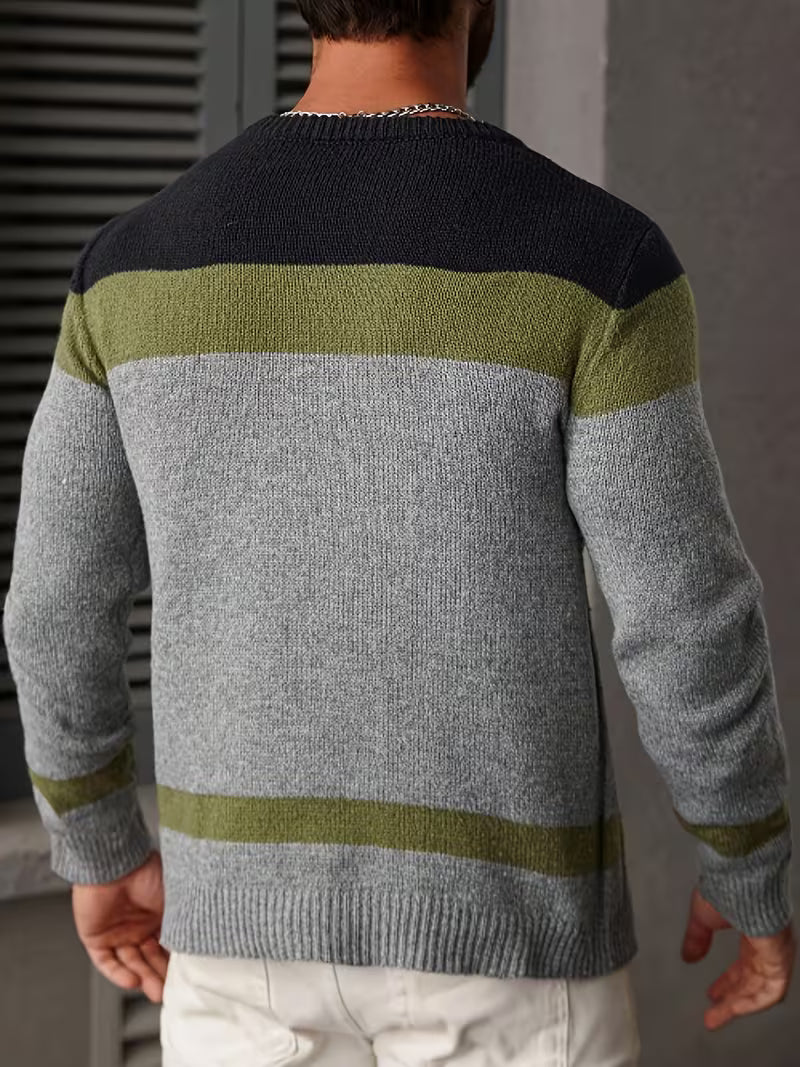 Gebreide trui met color block ontwerp en ronde hals