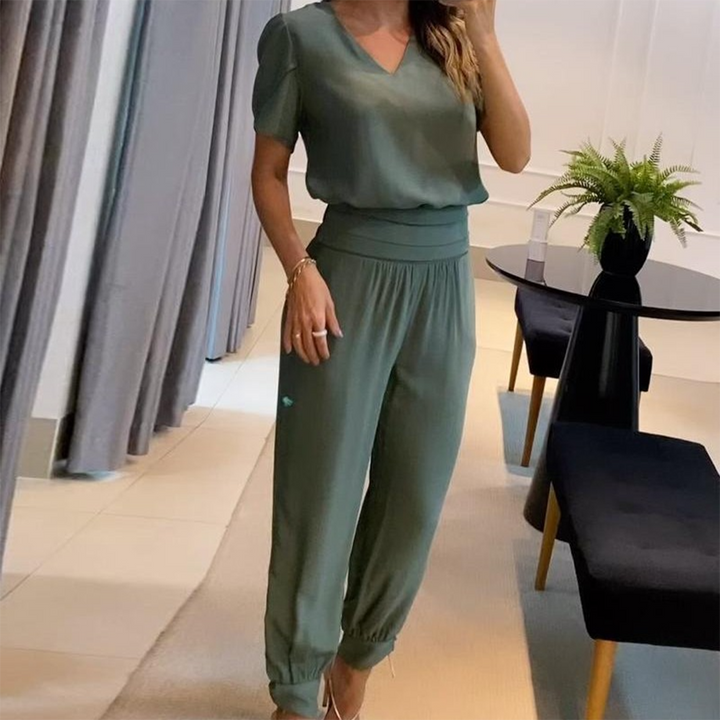 Elegante Tweedelige Set Met V Hals Top En Broek