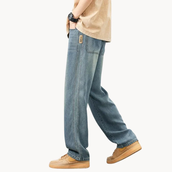 Relaxed fit  heren jeans met lichte wassing
