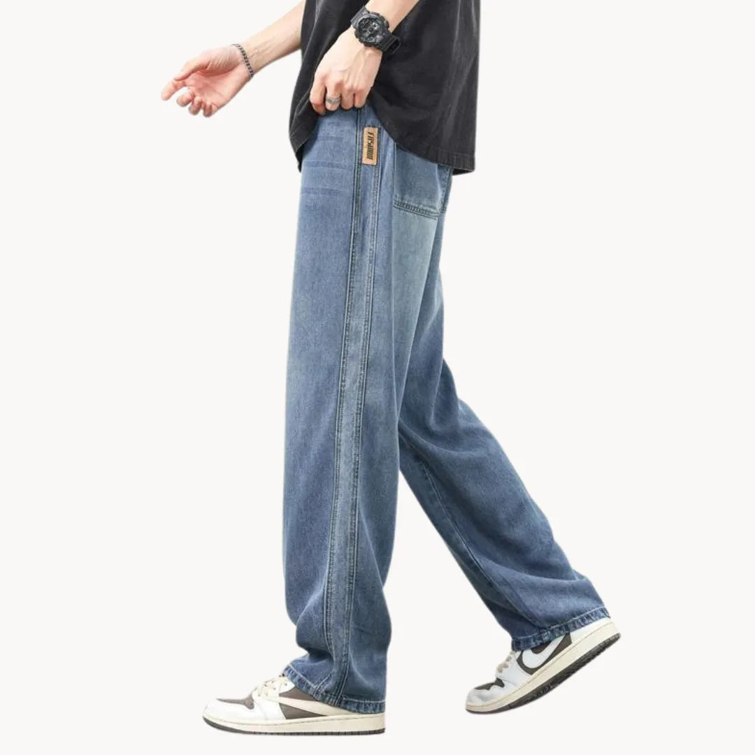 Relaxed fit  heren jeans met lichte wassing
