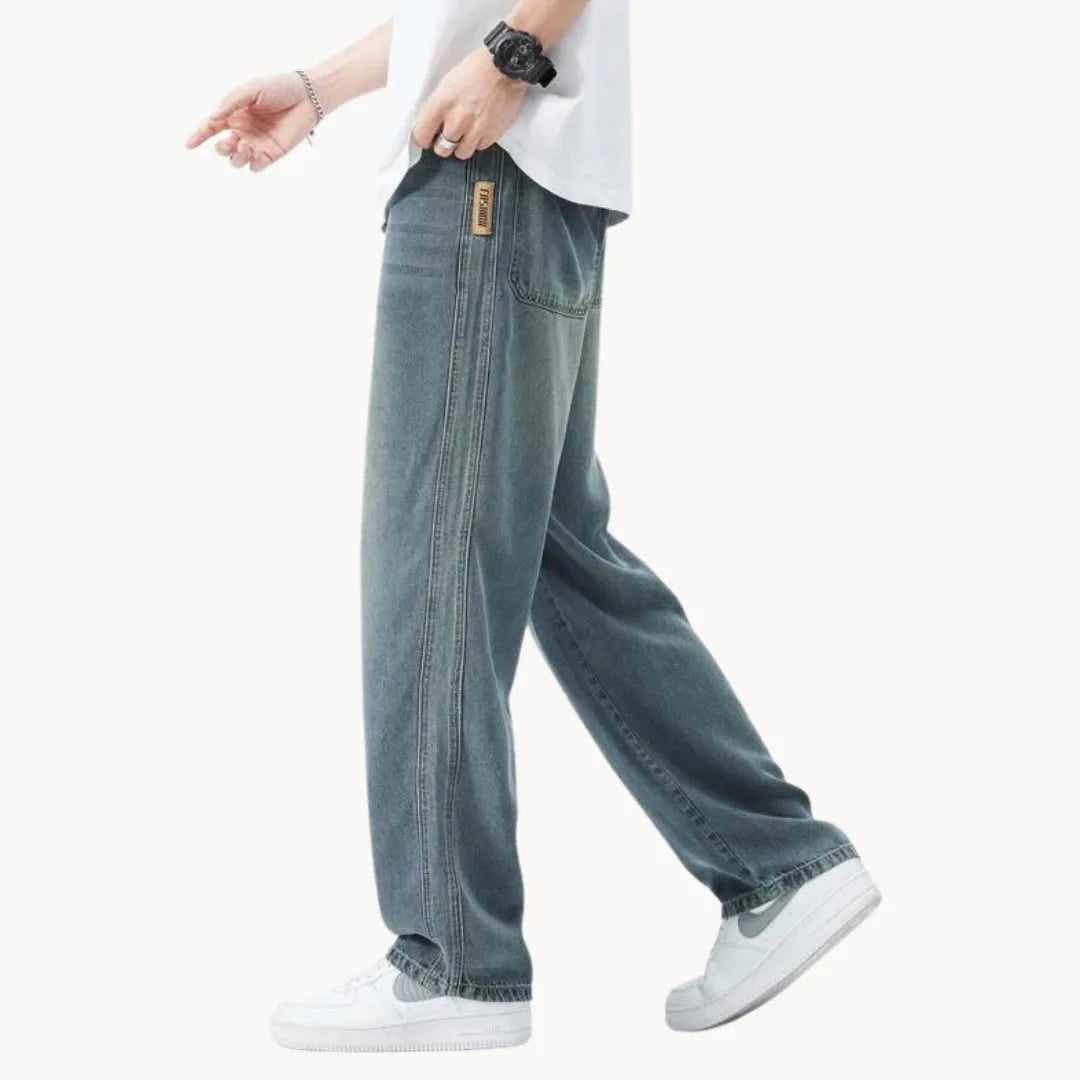 Relaxed fit  heren jeans met lichte wassing