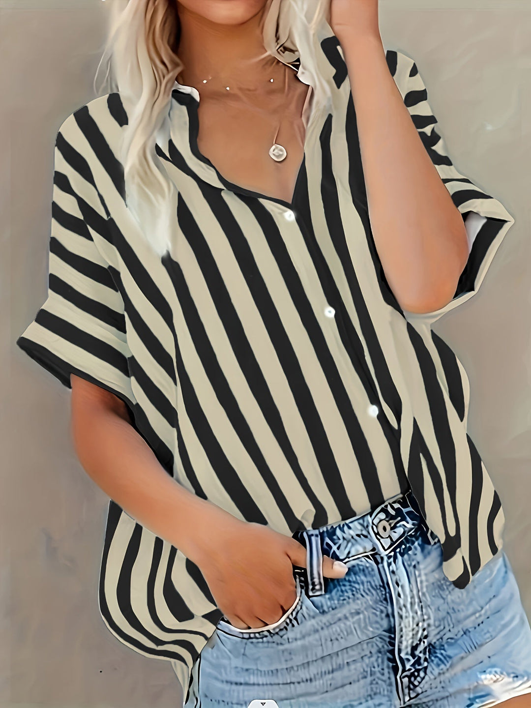 Bojana - Gestreepte blouse met korte mouwen