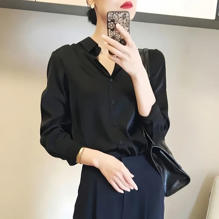 Satijnen Blouse Dames met Klassieke Kraag en Elegante Pasvorm