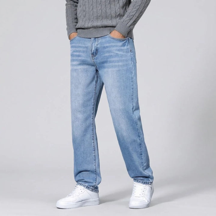 Straight Leg Jeans met Regular Fit