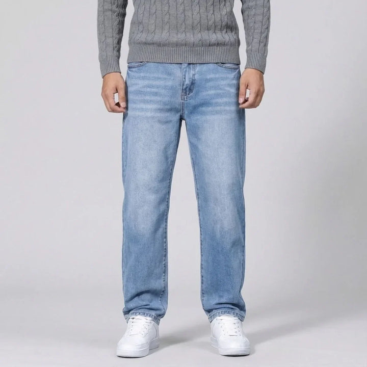 Straight Leg Jeans met Regular Fit