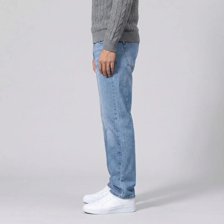 Straight Leg Jeans met Regular Fit