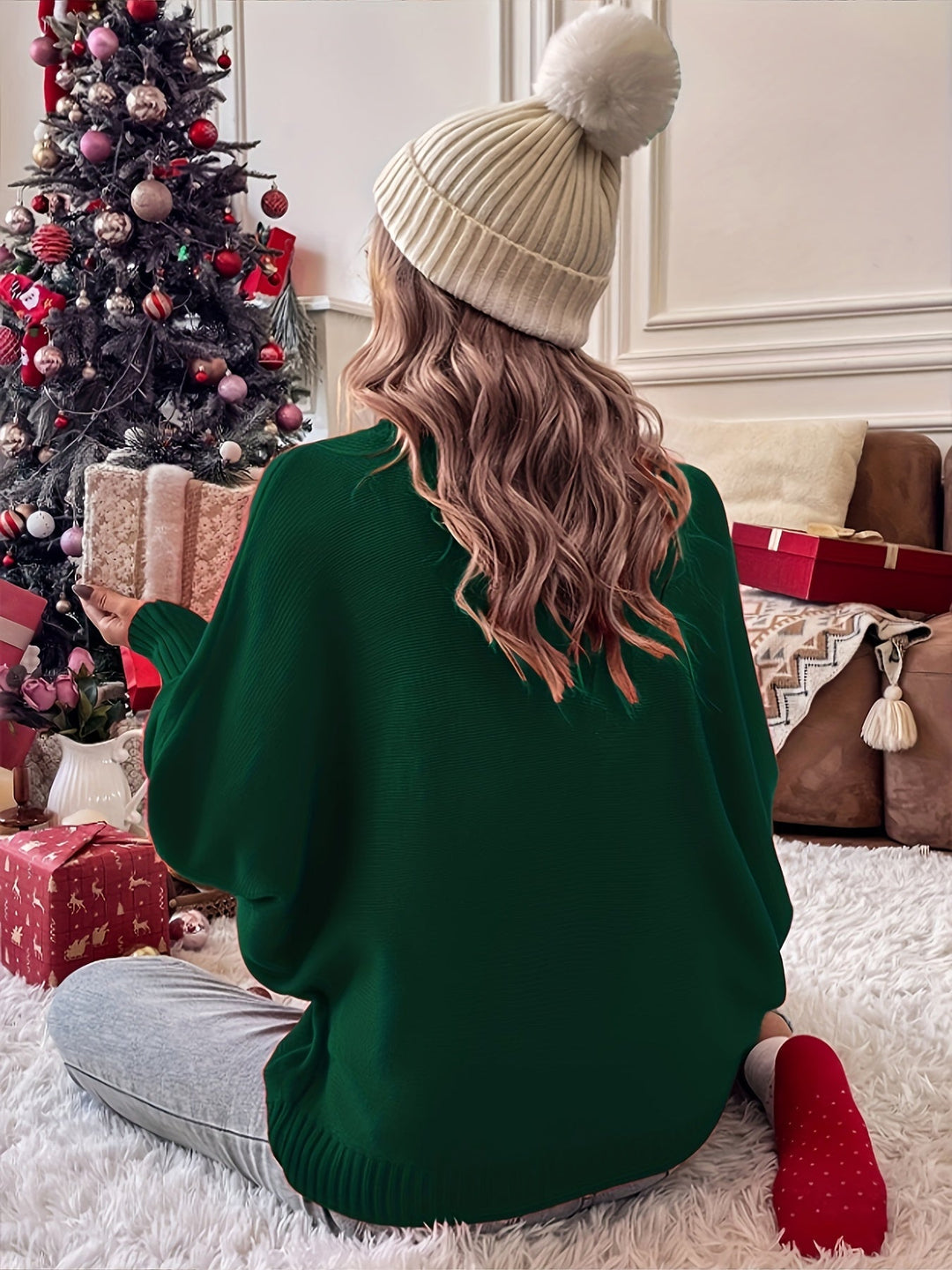 Elin | Vrolijke kersttruien met vleermuismouwen en elegante col voor dames