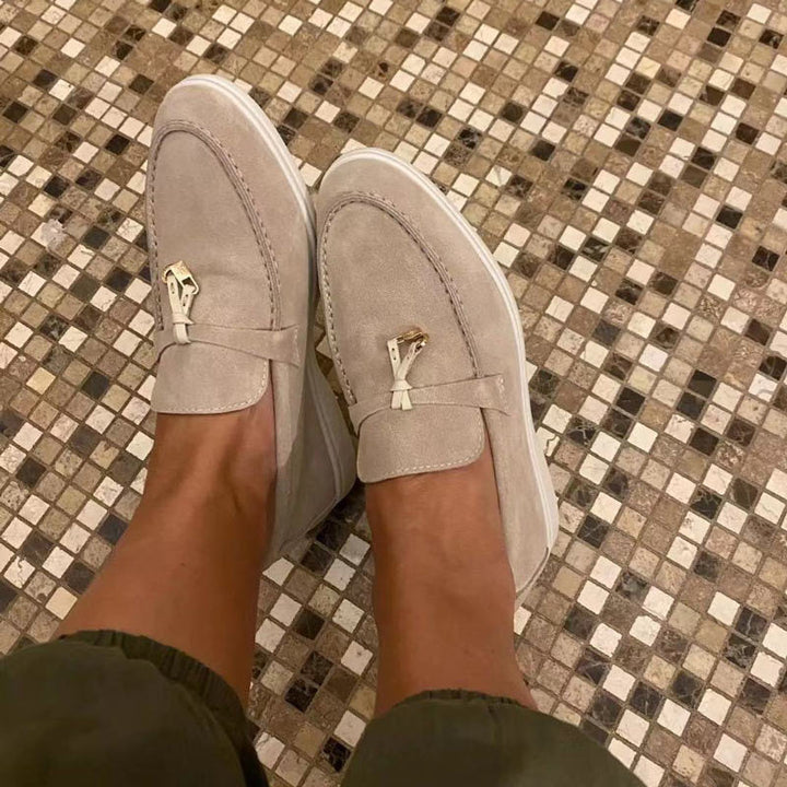 Esmée | Vrouwenloafer met slot detail