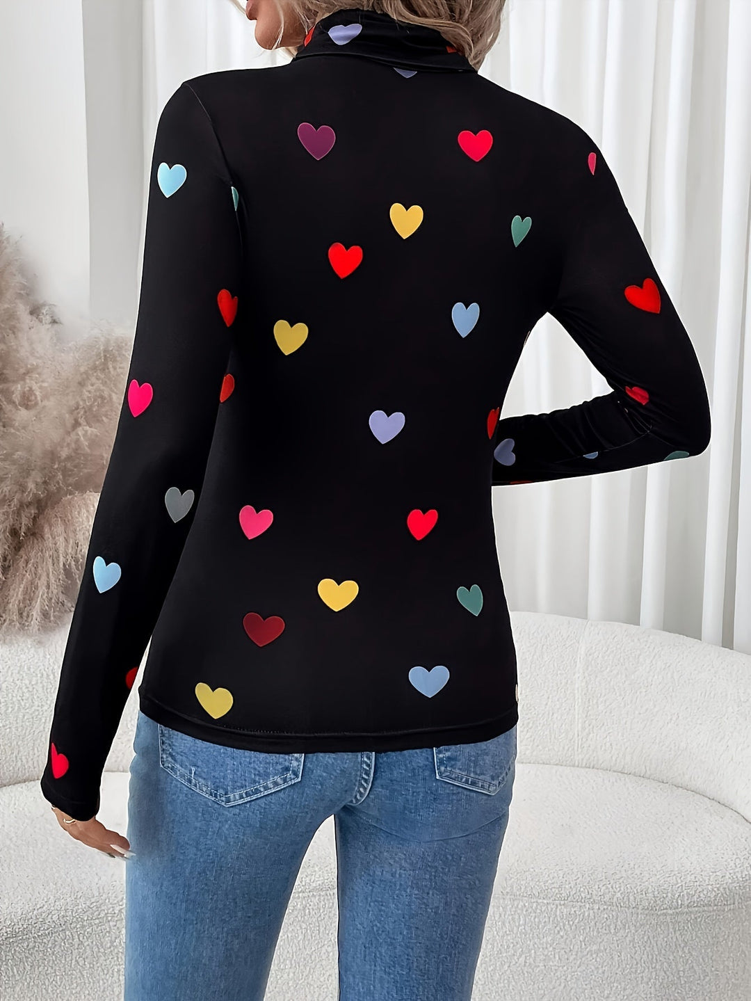 Jeanette | Chique Valentijnsdag hartjesprint T-shirt met lange mouw en hoge hals