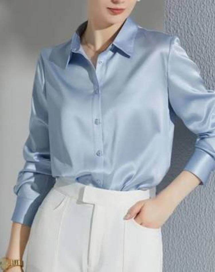 Satijnen Blouse Dames met Klassieke Kraag en Elegante Pasvorm