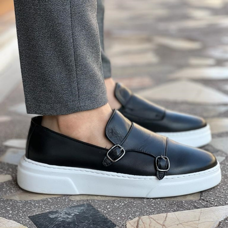 Morris | Moderne leren loafers met gesp voor mannen
