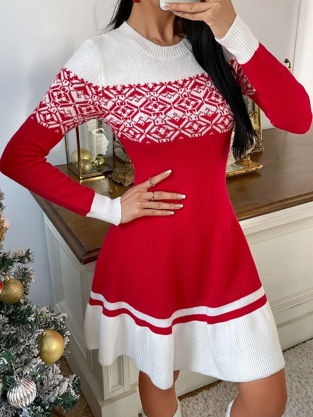 Noa | Elegante kerstjurk met geo patroon en lange mouwen